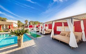 Paradise Residencial Apart&Suites